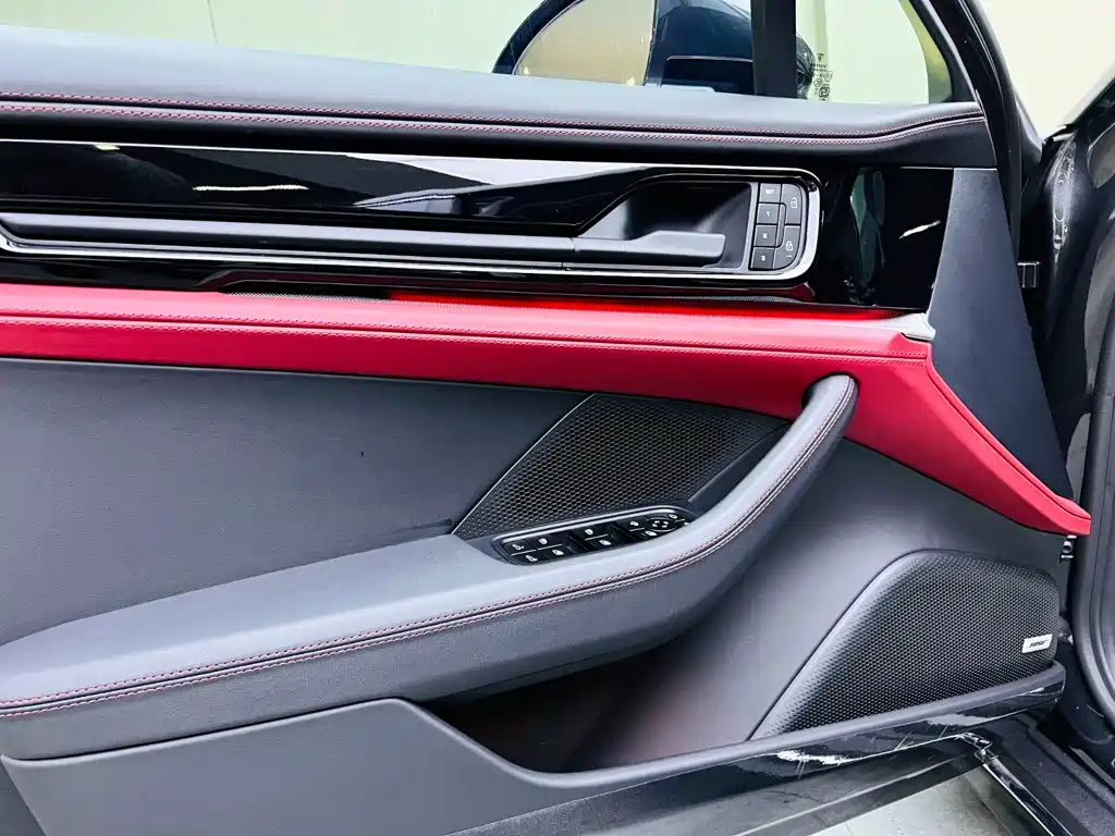 Porsche Panamera 2025 — фото 11