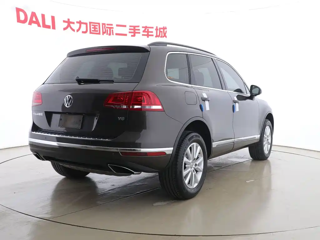 Volkswagen Touareg 2017 — фото 6