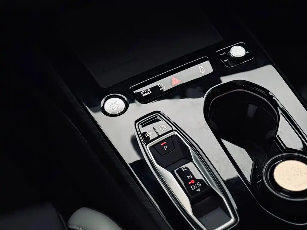 Audi A5L 2025 — фото 6