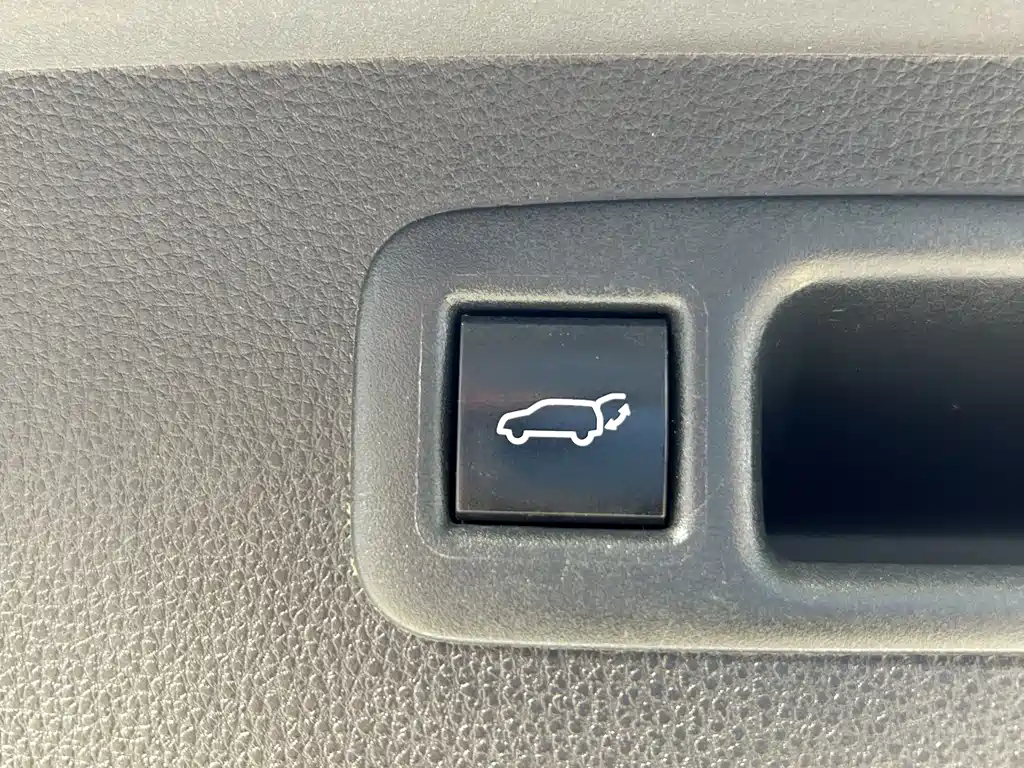 Toyota Highlander 2022 — фото 15