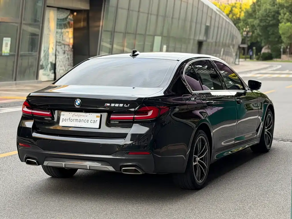 BMW 5 Series 2021