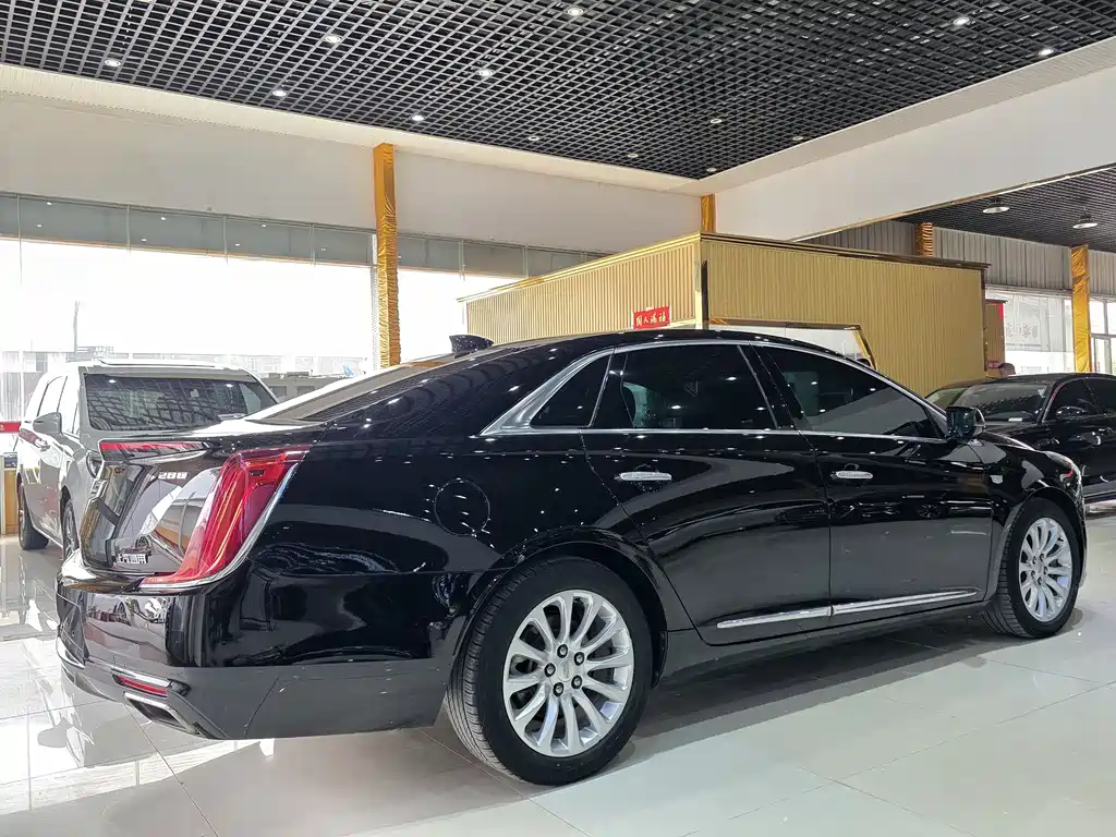 Cadillac XTS 2018 — фото 14
