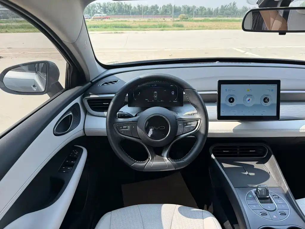 BYD Seal 05 DM-i 2025 — фото 6
