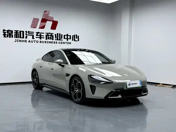 Xiaomi SU7 2024