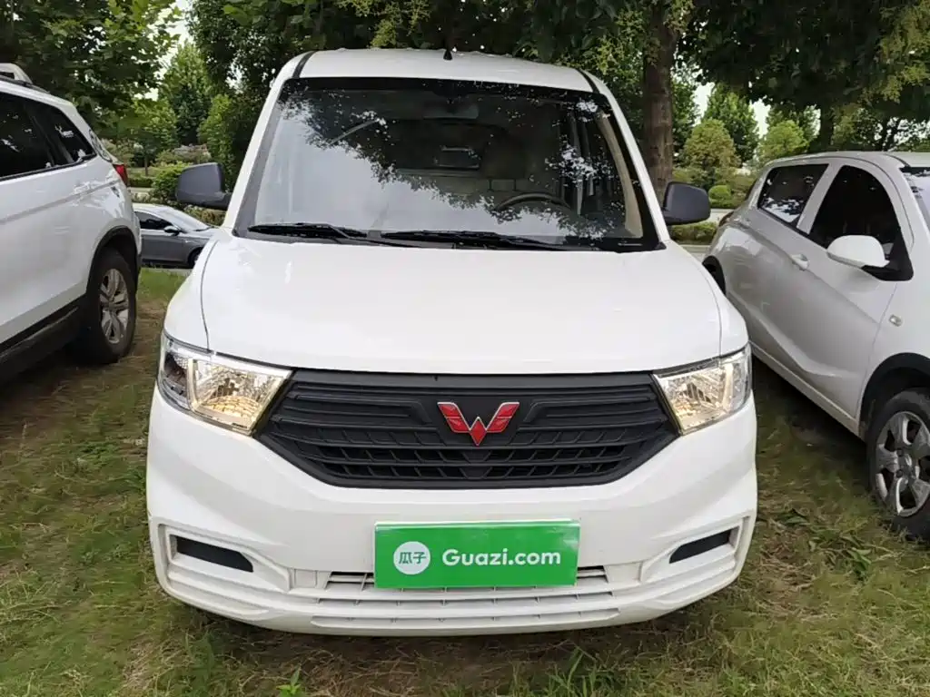 Wuling Hongguang V 2024