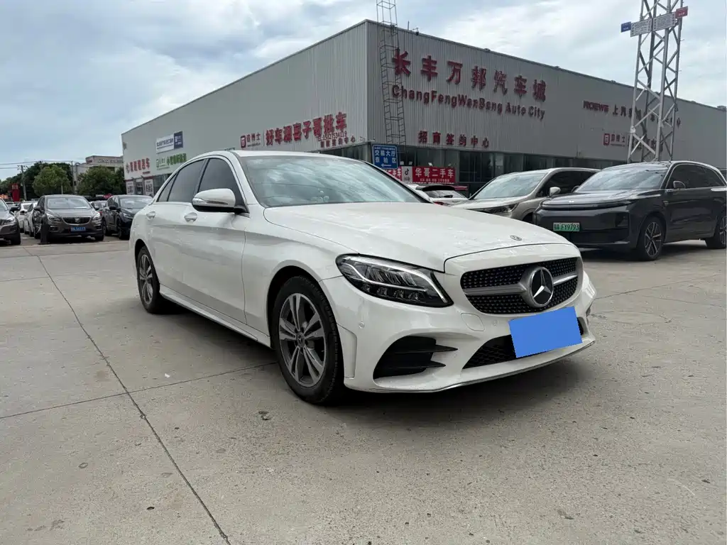 Mercedes-Benz C-Class 2020