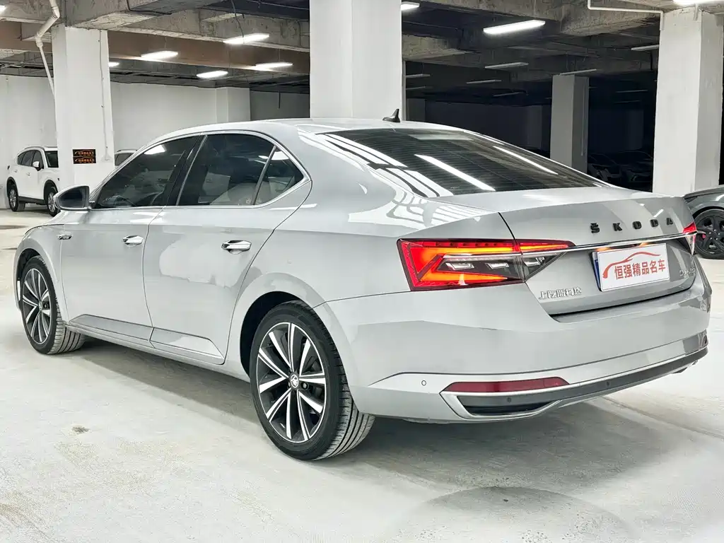 Skoda Superb 2022