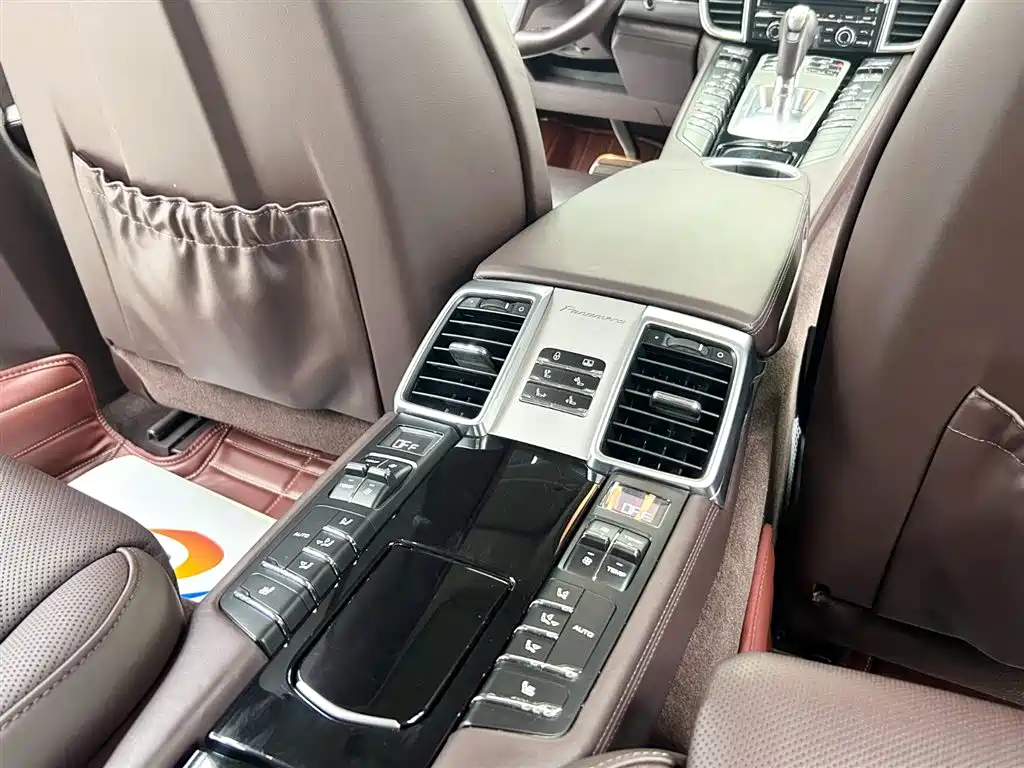 Porsche Panamera 2016 — фото 13