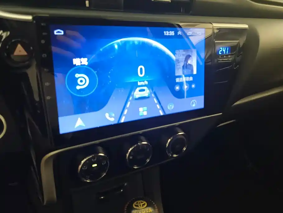 Toyota Corolla 2019 — фото 13
