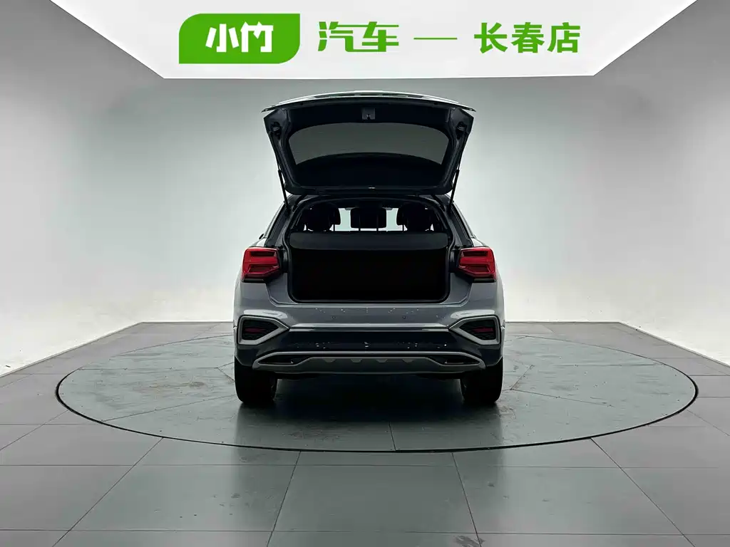 Audi Q2L 2022