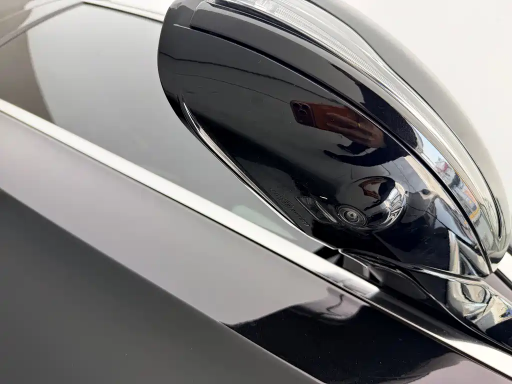 Mercedes-Benz E-Class 2023 — фото 27