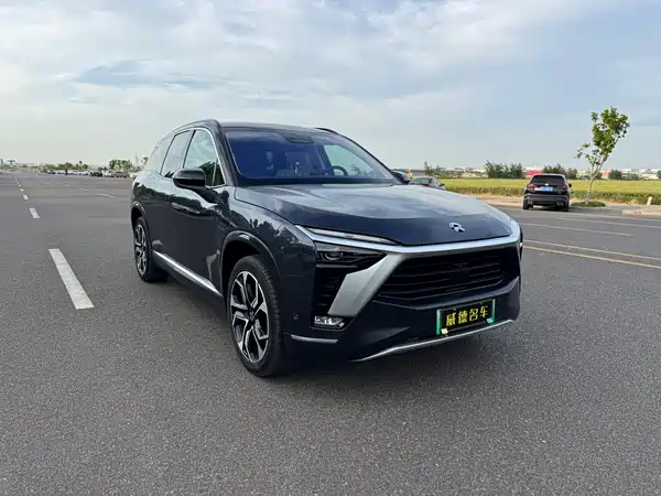 NIO ES8 2020