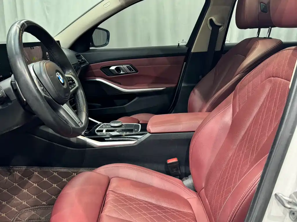BMW 3 Series 2023 — фото 10