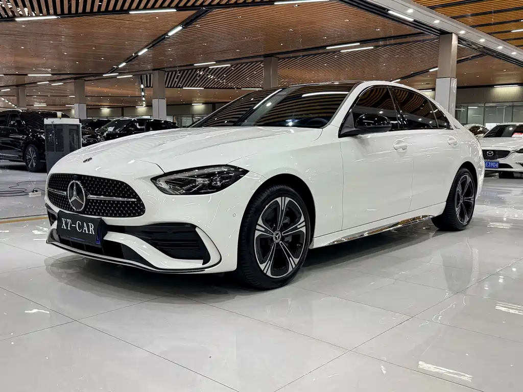 Mercedes-Benz C-Class 2021