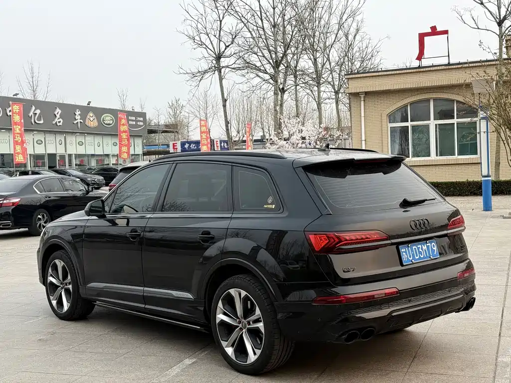Audi Q7 2020 — фото 3