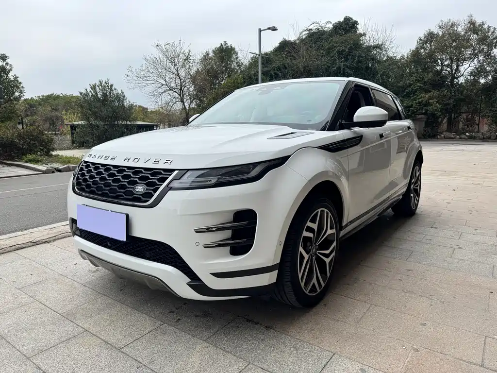Land Rover Evoque 2023 — фото 1