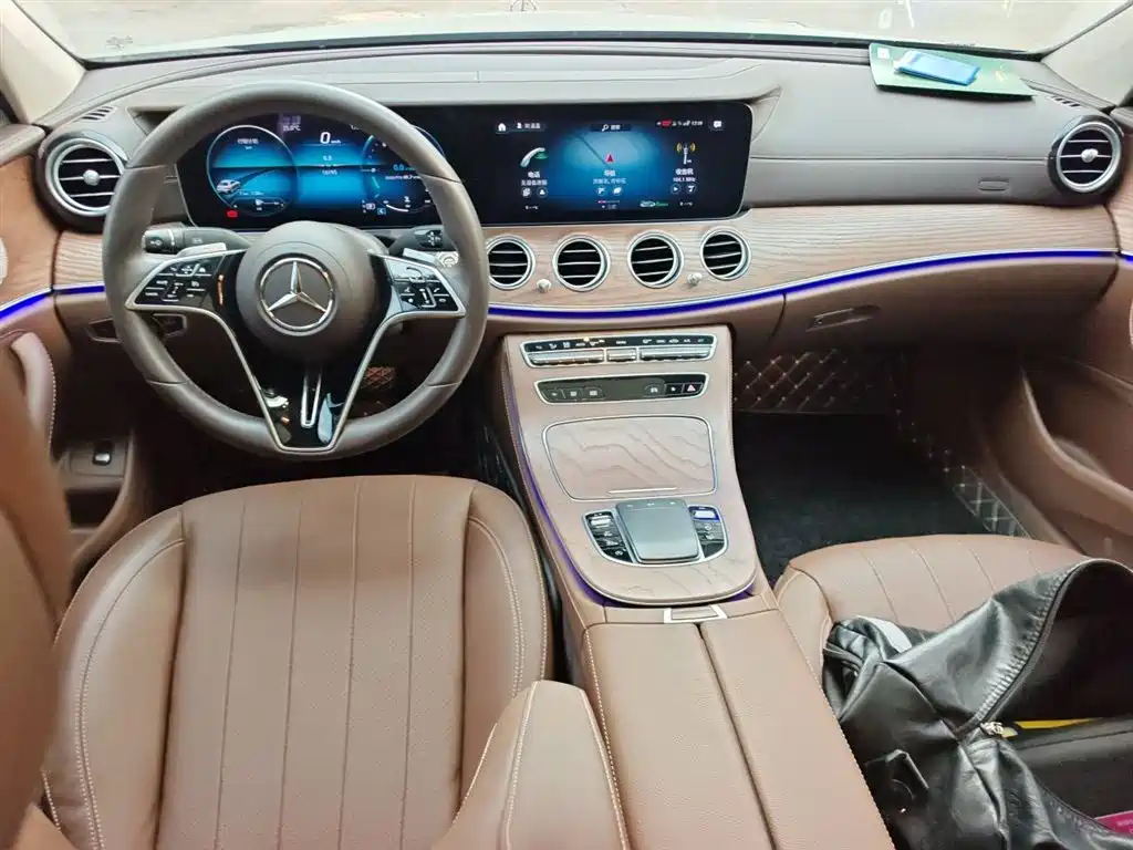 Mercedes-Benz E-Class 2022
