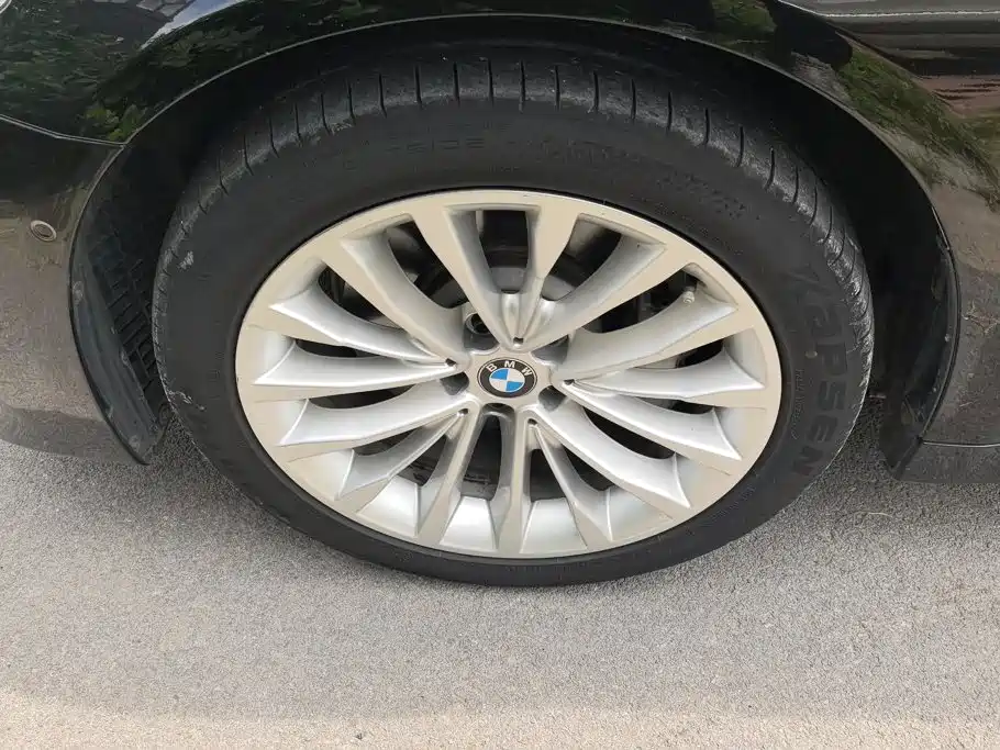 BMW 5 Series 2019