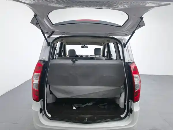 Wuling Hongguang 2025