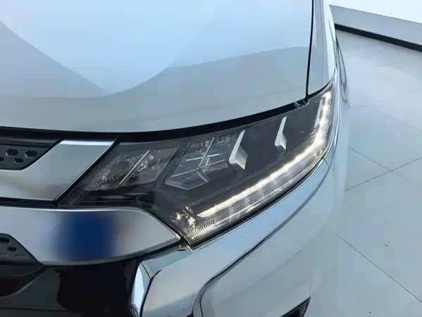 Mitsubishi Outlander 2020