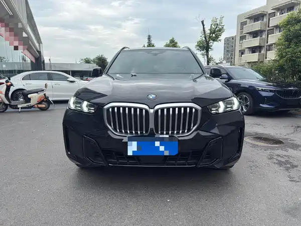 BMW X5 2023