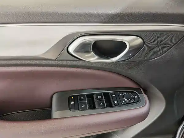 GAC Trumpchi M6 2023