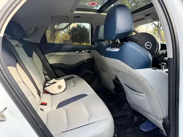 Geely Xingrui 2021