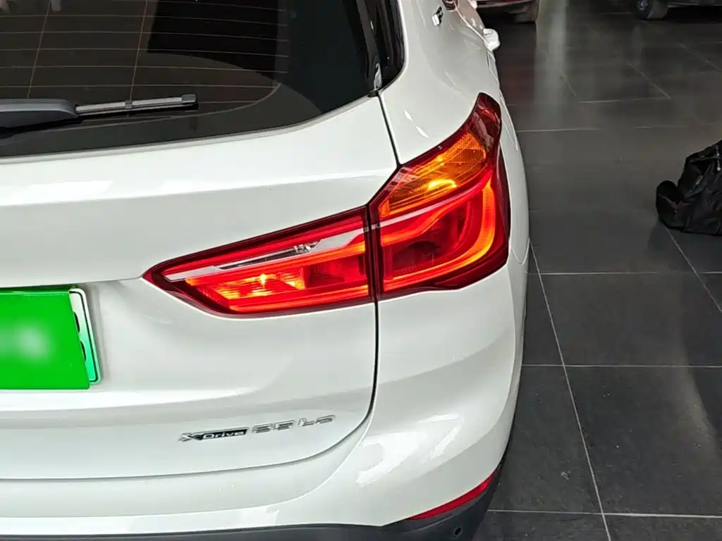 BMW X1 New Energy 2020 — фото 8