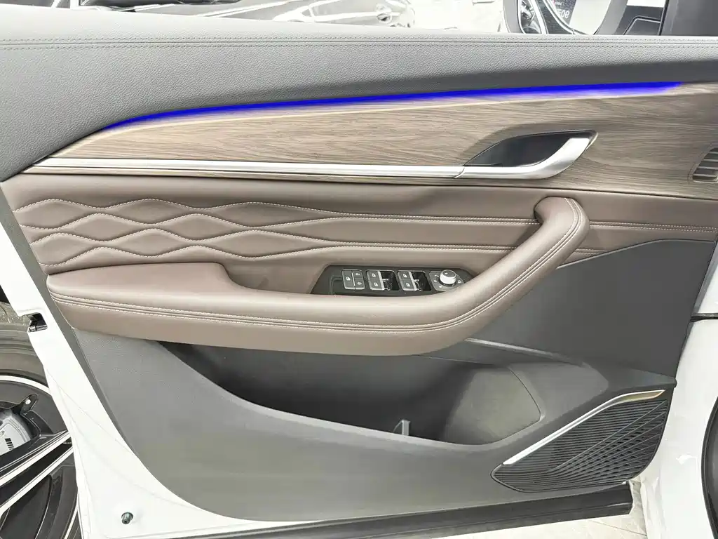 Geely Xingyue L 2025 — фото 16