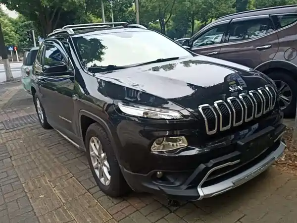 Jeep Cherokee 2016