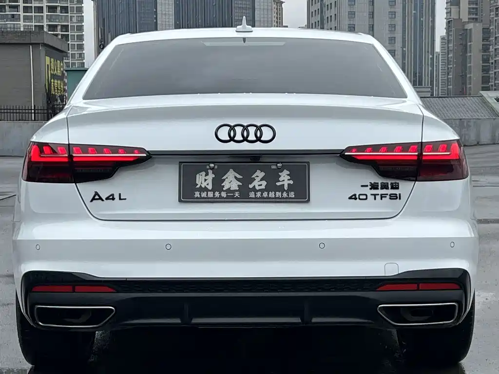 Audi A4L 2025 — фото 10