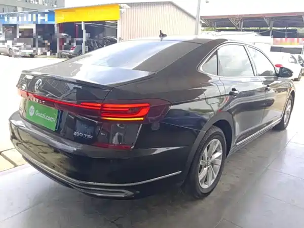 Volkswagen Passat 2023