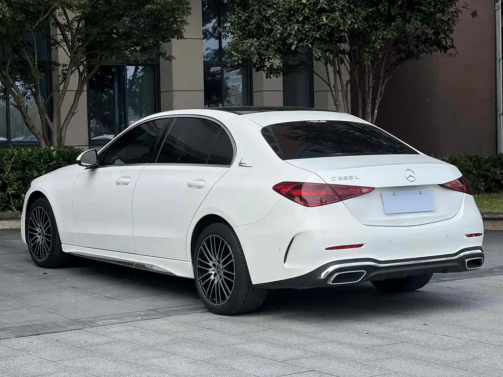 Mercedes-Benz C-Class 2022 — фото 6