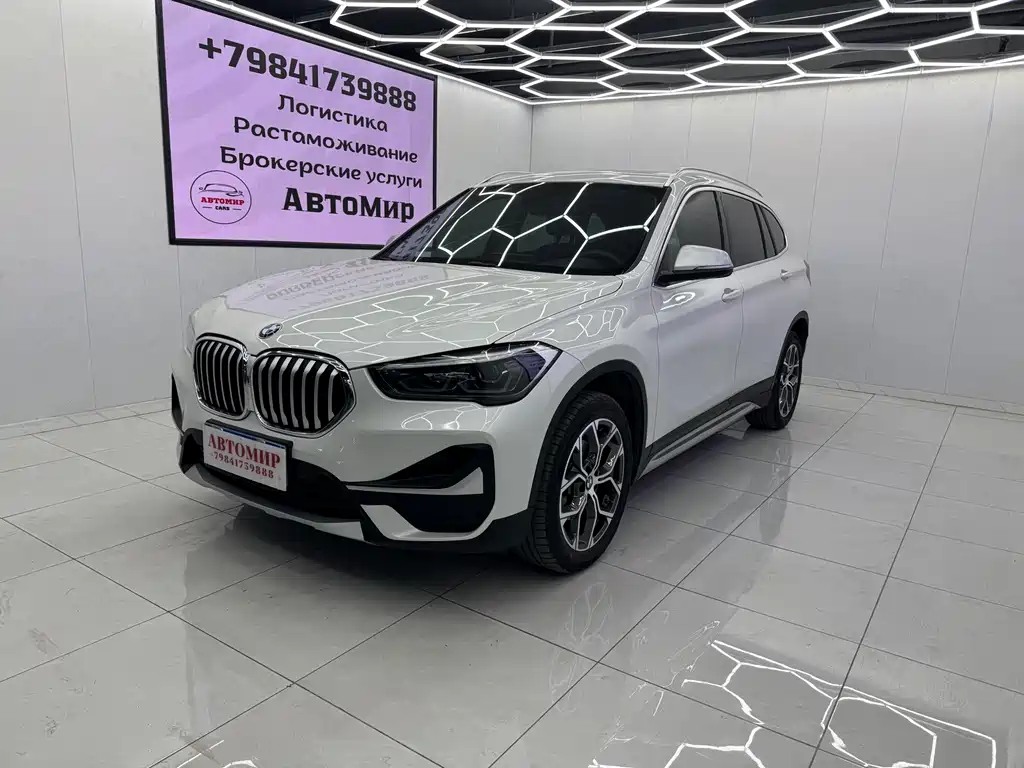BMW X1 2022 — фото 1