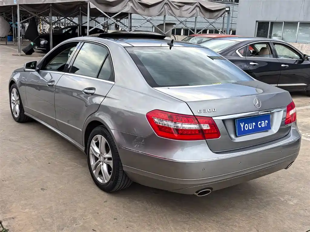 Mercedes-Benz E-Class 2010