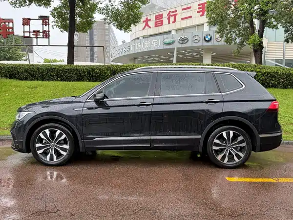 Volkswagen Tiguan L 2023