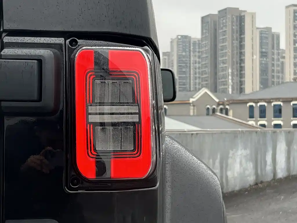 BAIC BJ40 2022 — фото 14