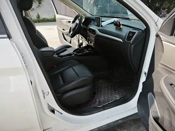 Dongfeng Scenery S560 2019