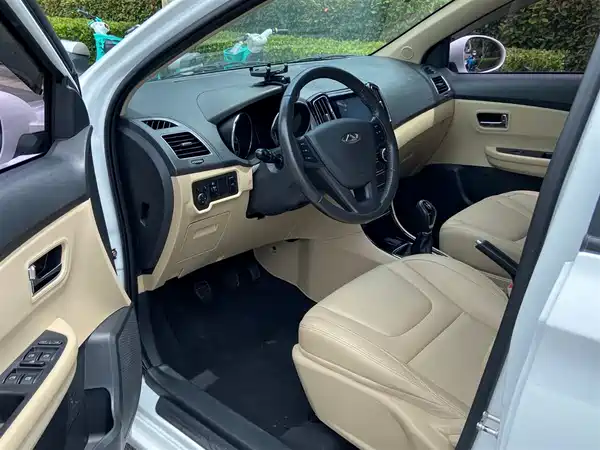 Chery E3 2015