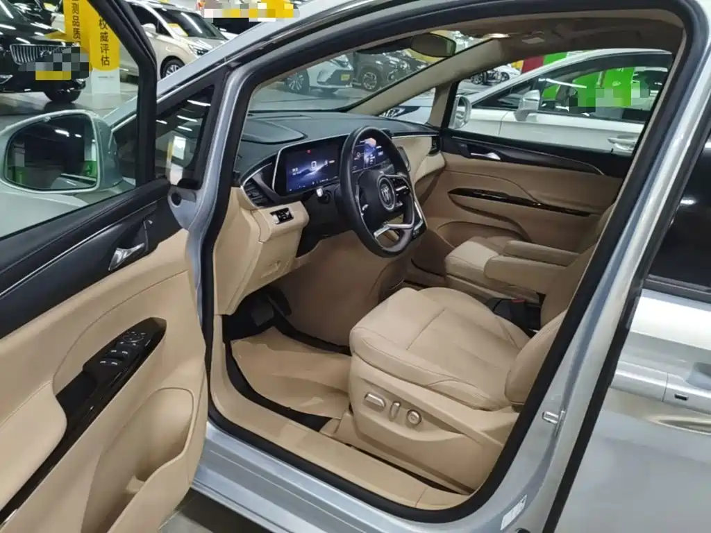 Buick GL8 New Energy 2025 — фото 16