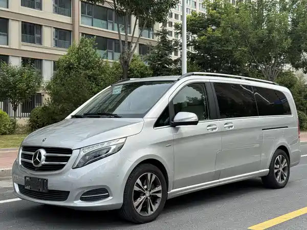 Mercedes-Benz V-Class 2016