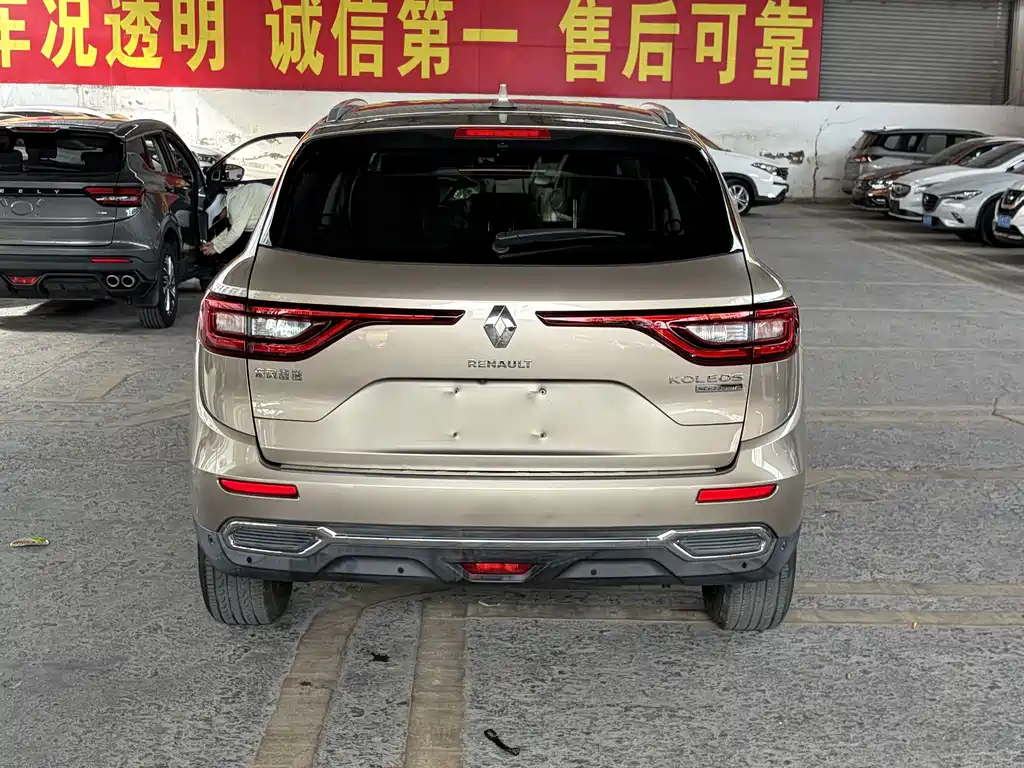 Renault Koleos 2017 — фото 9