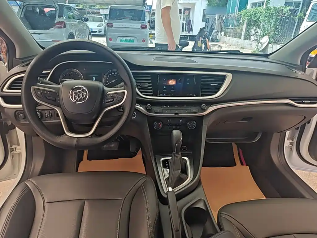 Buick Excelle 2022 — фото 10