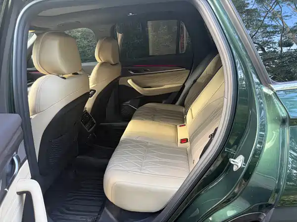 Geely Xingyue L 2024