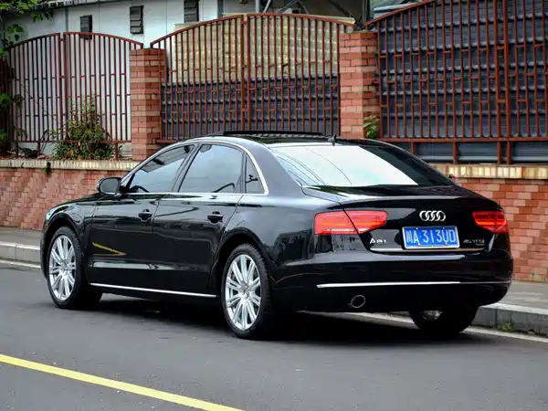 Audi A8 2012