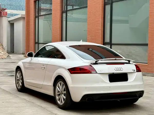 Audi TT 2011
