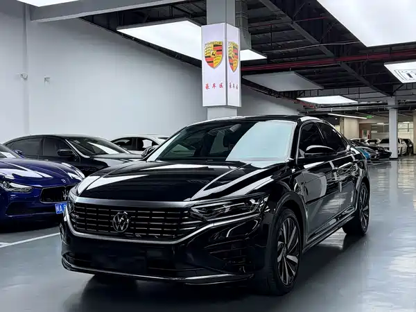 Volkswagen Passat 2024