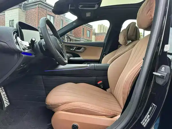Mercedes-Benz E-Class 2024