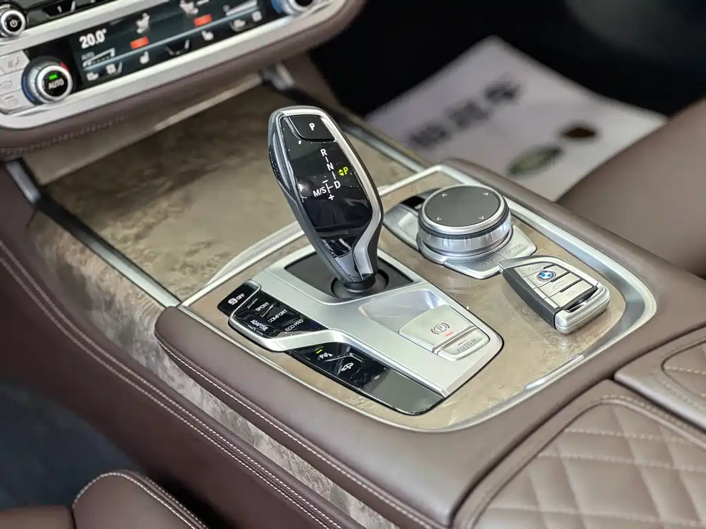 BMW 7 Series 2022 — фото 13