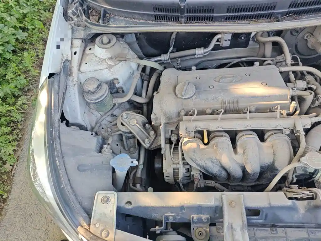 Hyundai Verna 2015 — фото 21